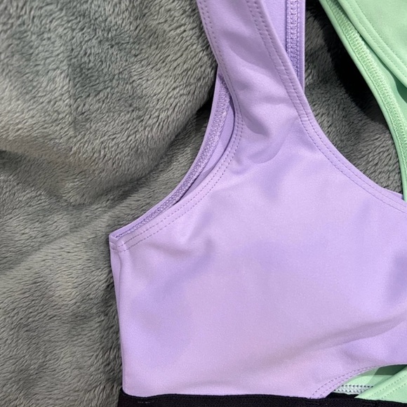 ALO YOGA sz Medium Sports Bra - Purple, Green, and Black - Picture 4 of 7